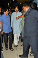 Pawan Kalyan Watched Rangasthalam along with Ram Charan